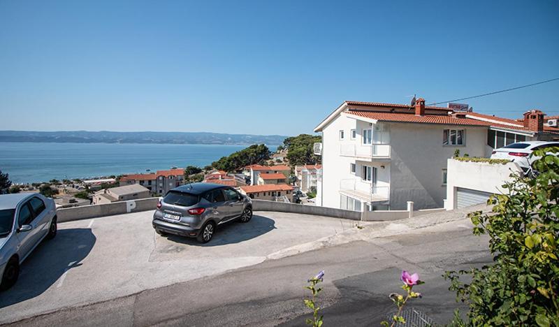 אומיס Apartment Zvjezdana מראה חיצוני תמונה