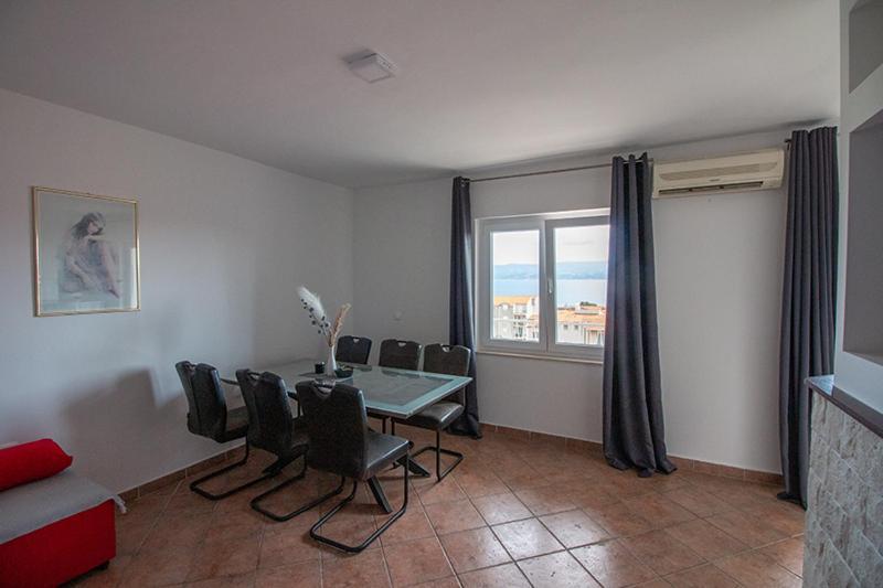 אומיס Apartment Zvjezdana מראה חיצוני תמונה