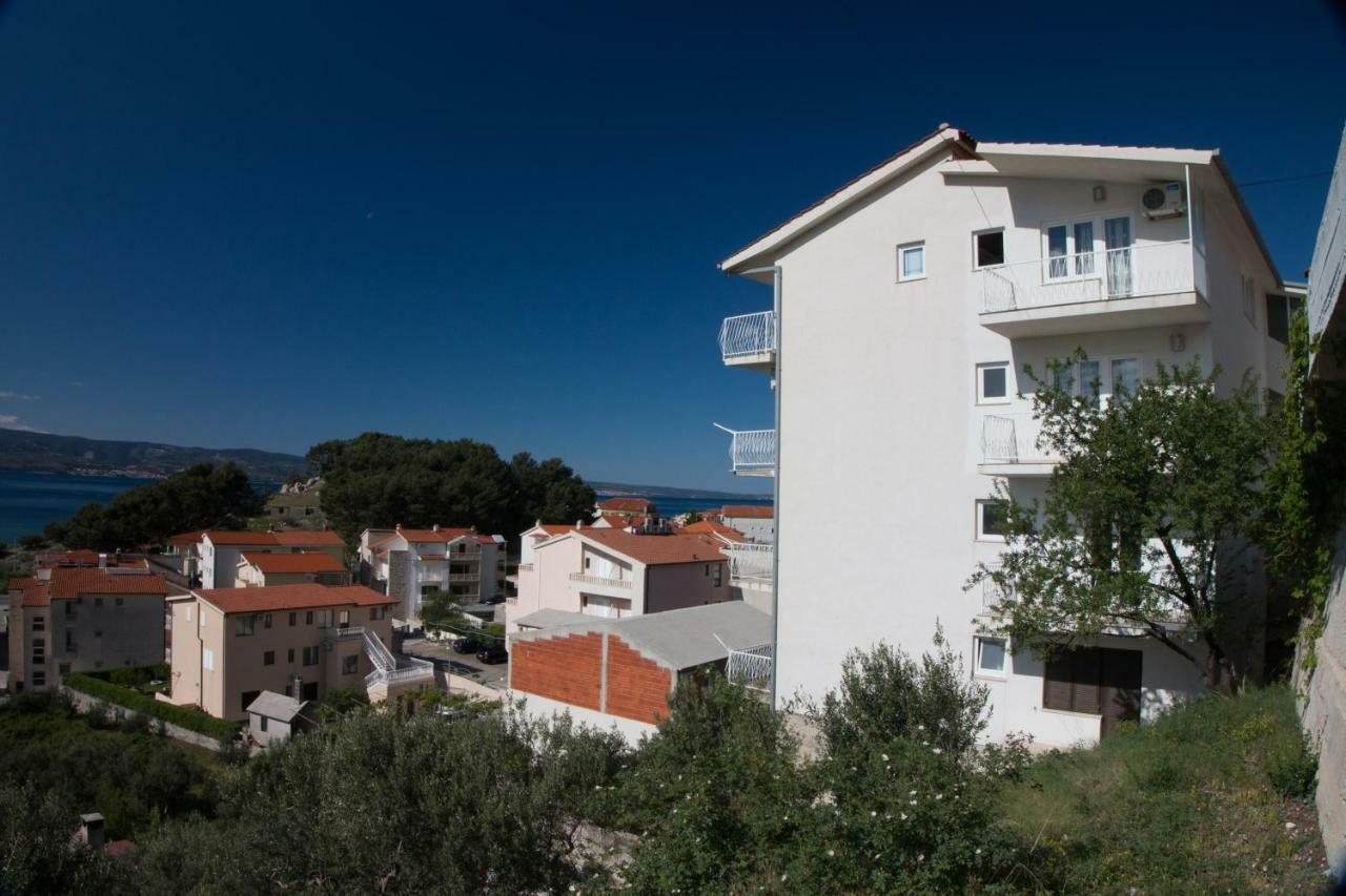 אומיס Apartment Zvjezdana מראה חיצוני תמונה